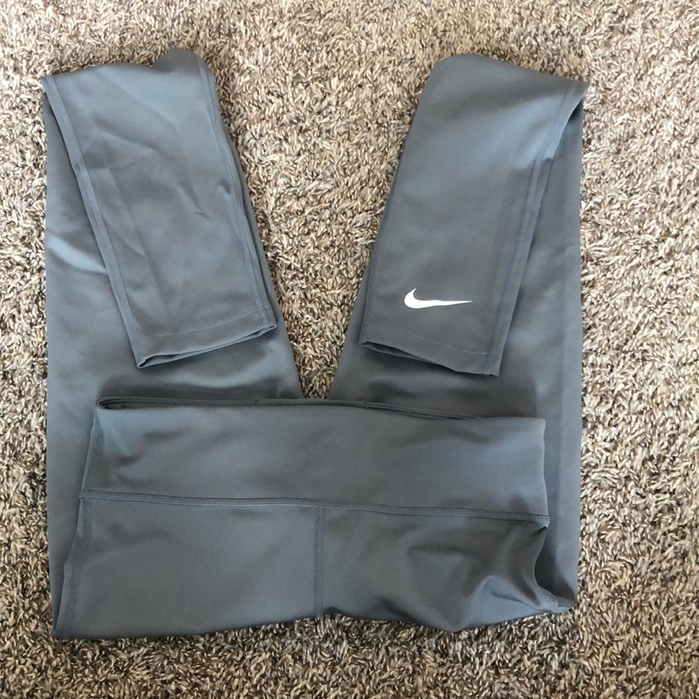 grey nike leggings